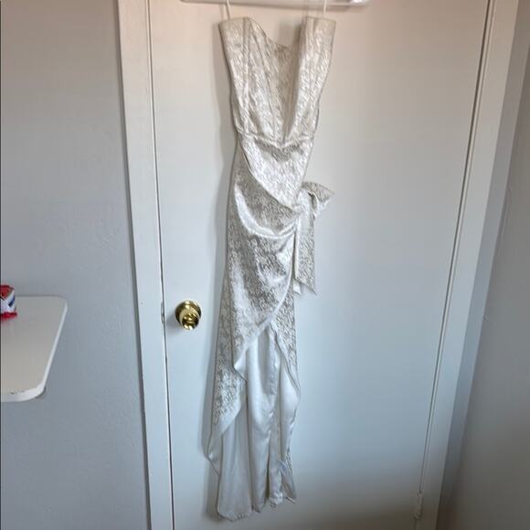 V. Chapman June Corset Jacquard Front Slit Gown Size 4 Ivory - Picture 3 of 6